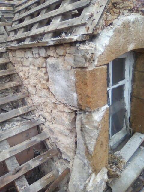 Entreprise de couverture, charpente, zinguerie à Montebourg dans la Manche - Lepresle Sébastien (42)